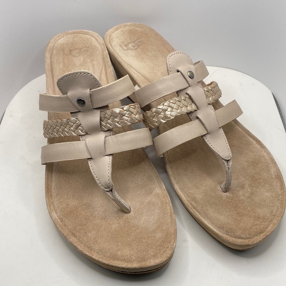 UGG Shoes - UGG Maddie Wedge Sandal